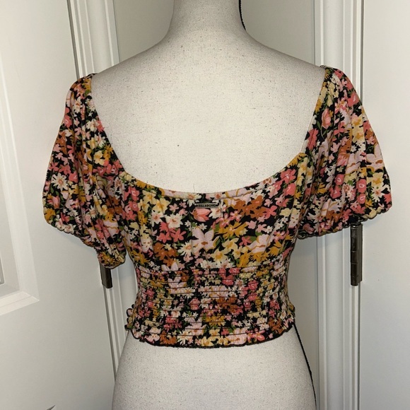 Billabong Floral Smocked “get along” puff sleeve Women's crop Top - Picture 5 of 11
